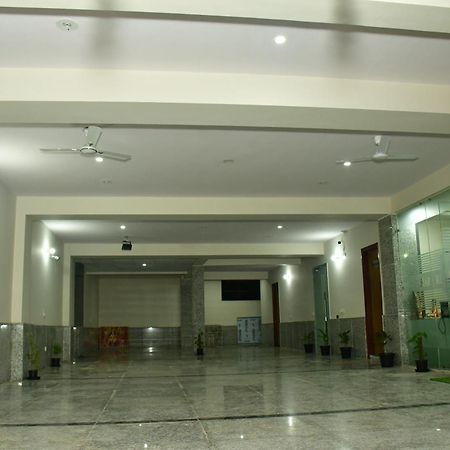 Sadabahar Regency Hotell Bahora Exteriör bild